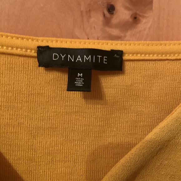 Cute details mustard tank top - Picture 3 of 3